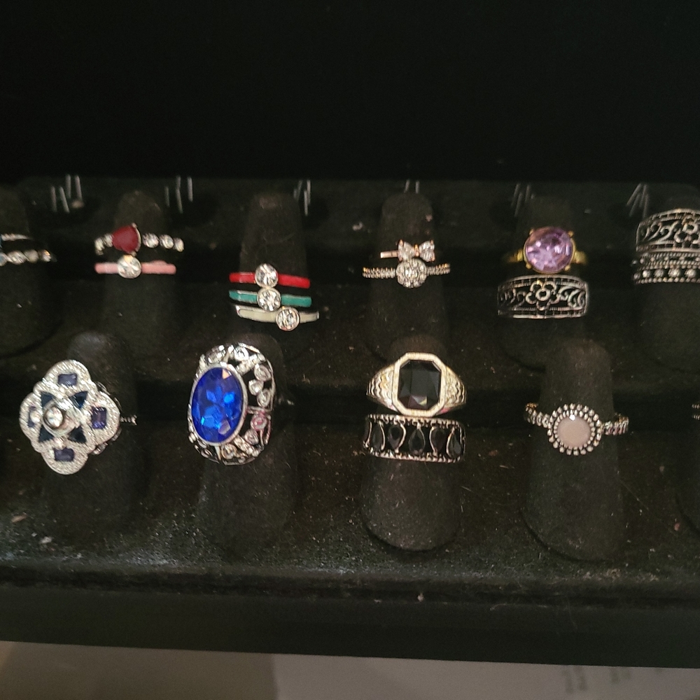 Ring lot #17
